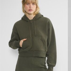 Aritzia Cozy Sweatfleece Boyfriend Boxy Zip Hoodie – Dark Olive
